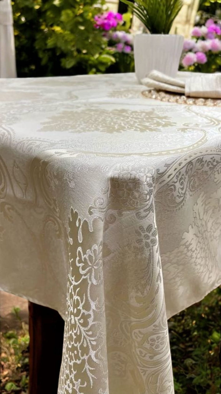 Shabbat Table Setting Ideas That Elevate the Experience