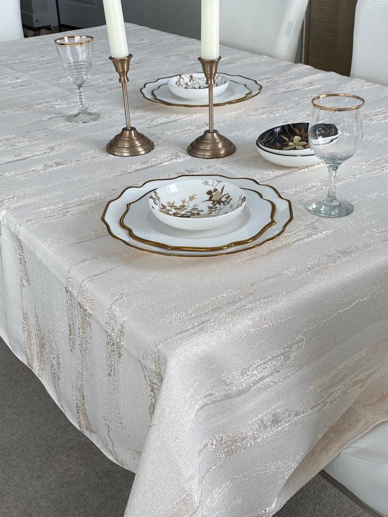 Casual / Everyday Tablecloths