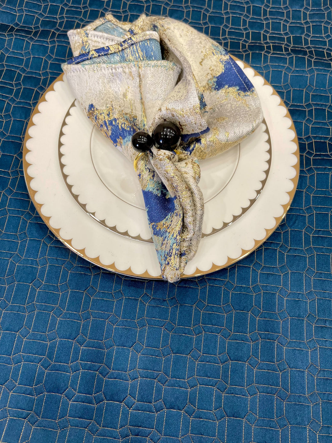 Navy Blue & Gold Geometric Tablecloth – Seamless