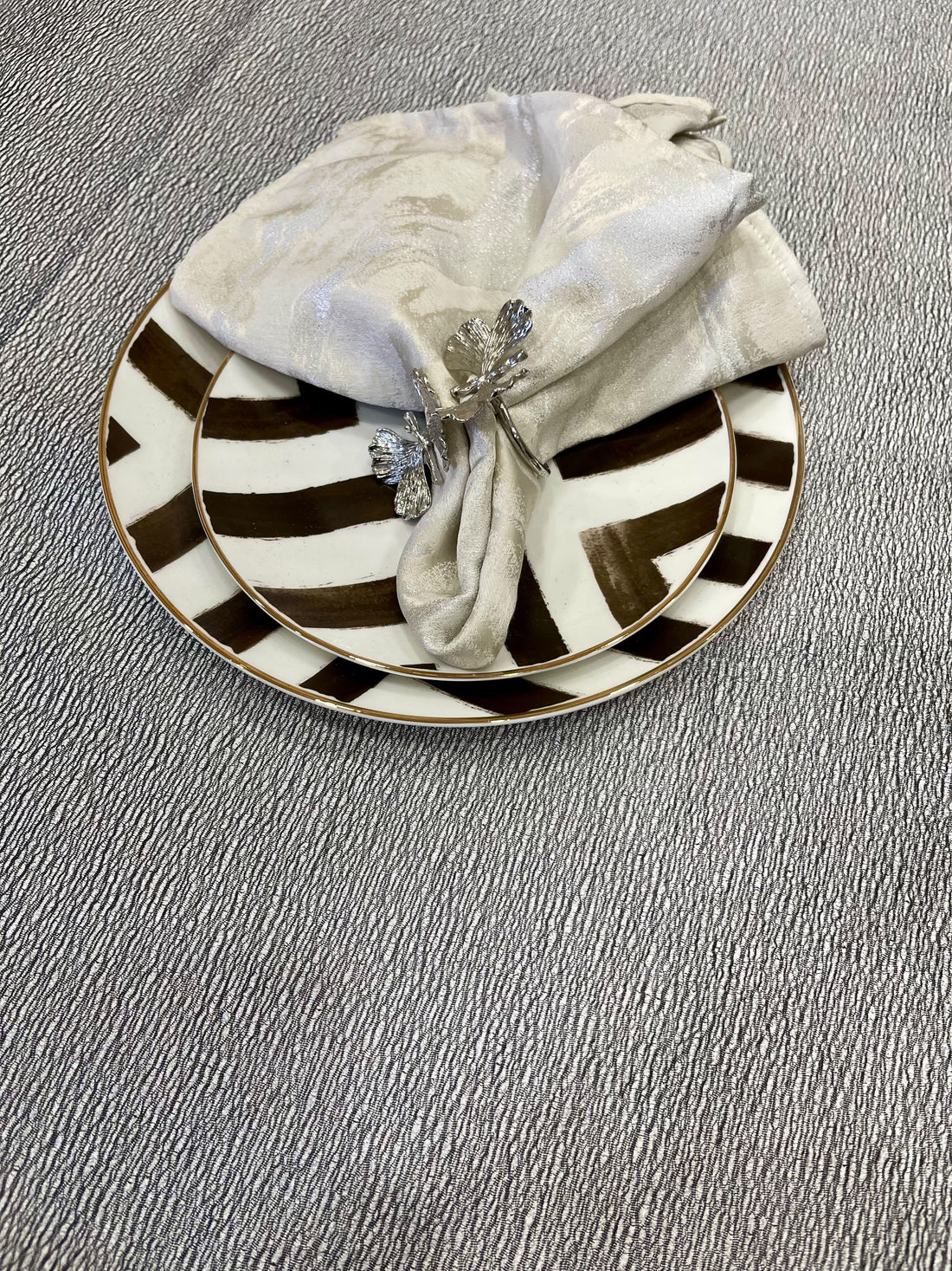 Silver Textured Elegance Tablecloth – Seamless