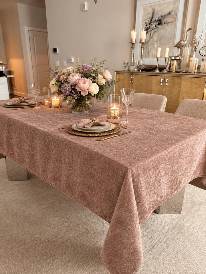 Porto Chenille Velvet Tablecloth – Mauve