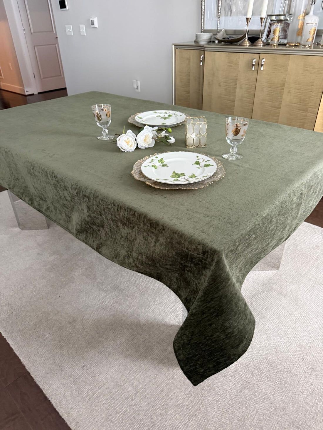 Porto Dark Green Chenille Velvet Tablecloth