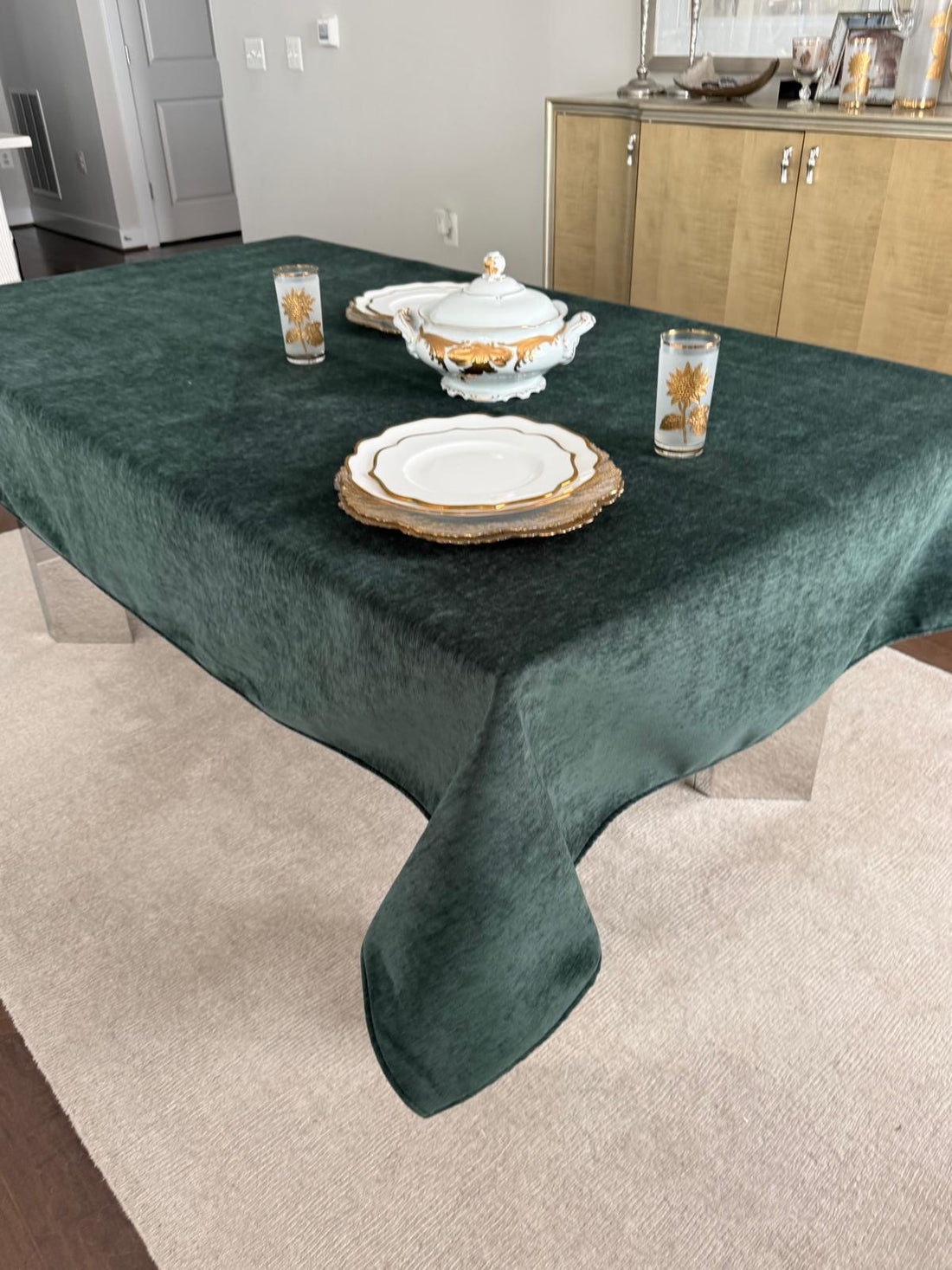 Porto Evergreen Chenille Velvet Tablecloth