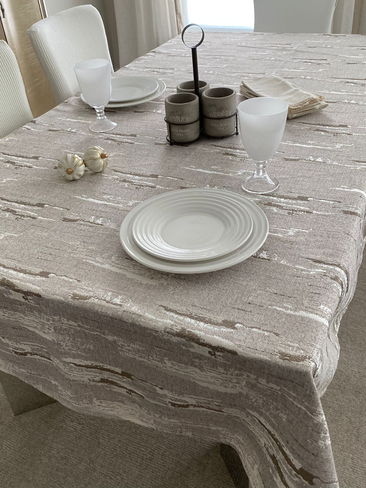 Chateau Table Cloth